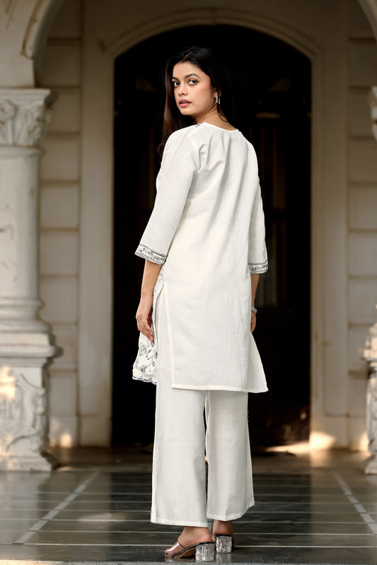 Vaynika White Subtle Thread Detailing 2PCS Set For Women