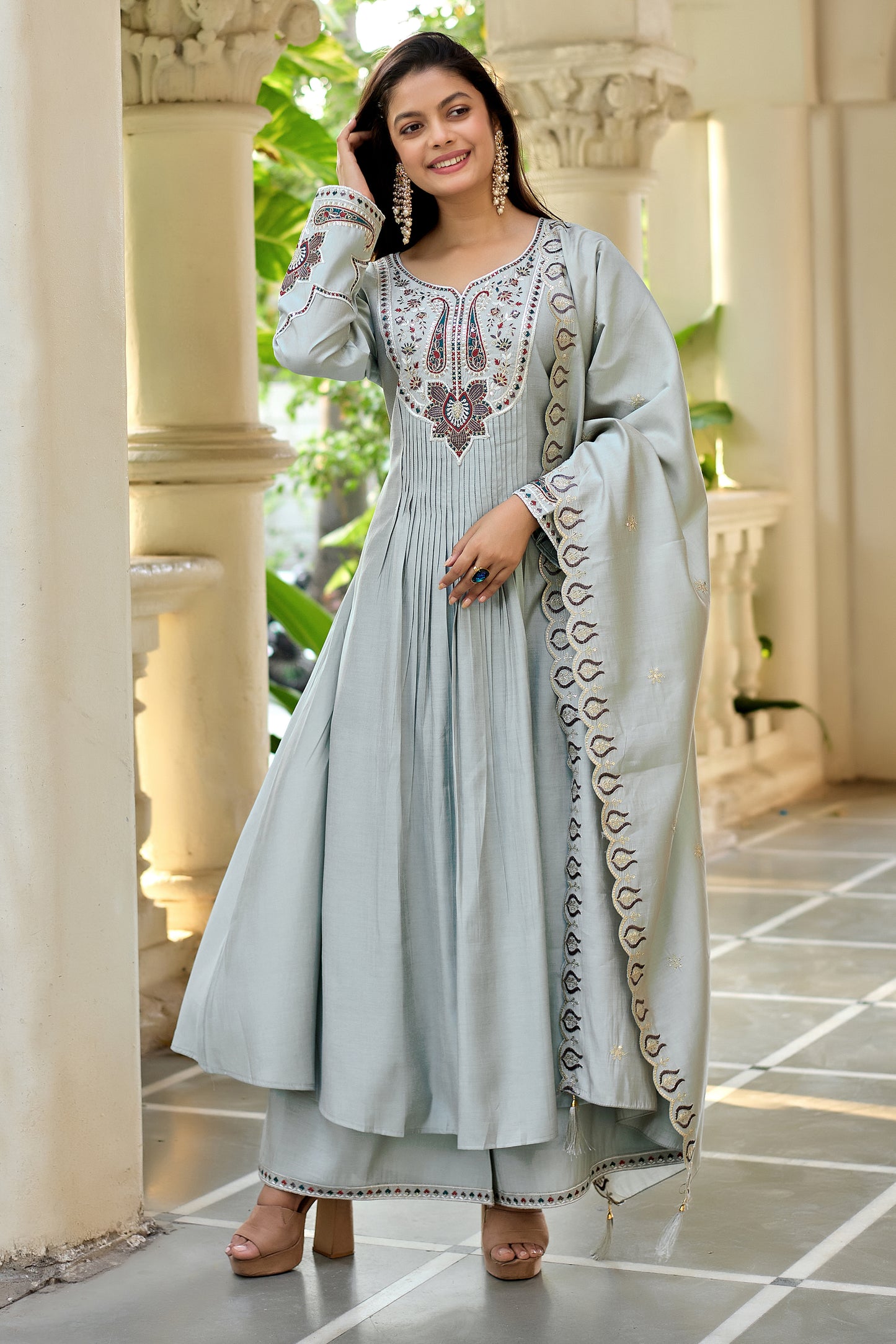 Vaynika Elegant Light Grey Embroidered 3-piece set for women